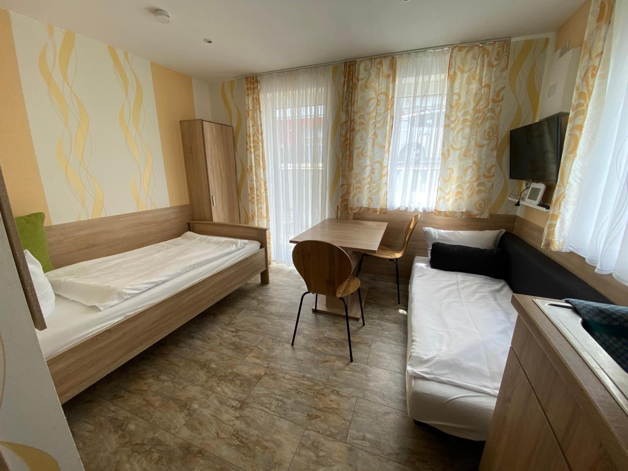 Hotel Mowo Kirchberg à Wurtzbourg Extérieur photo
